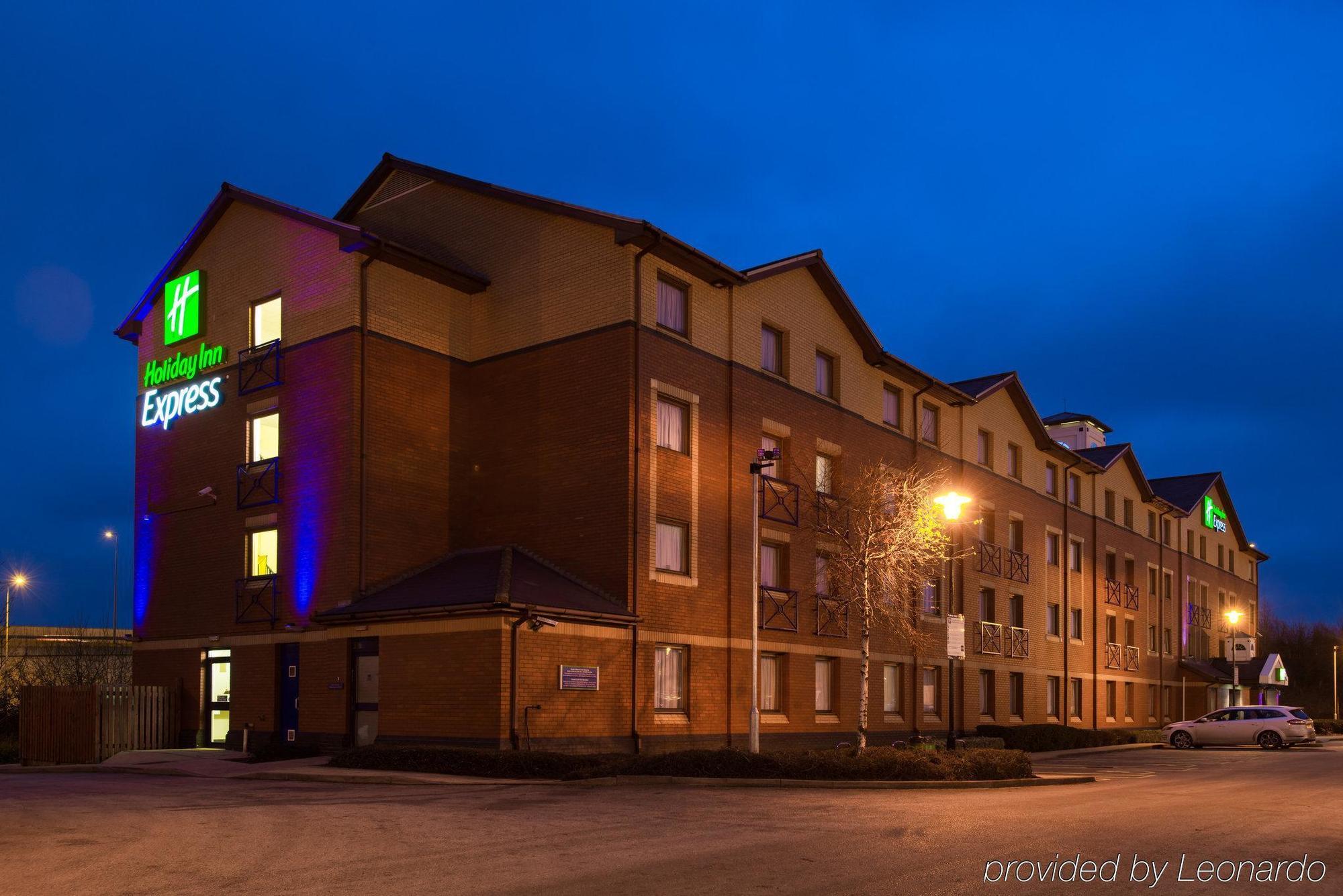 Holiday Inn Express Stoke-On-Trent By Ihg Exterior foto