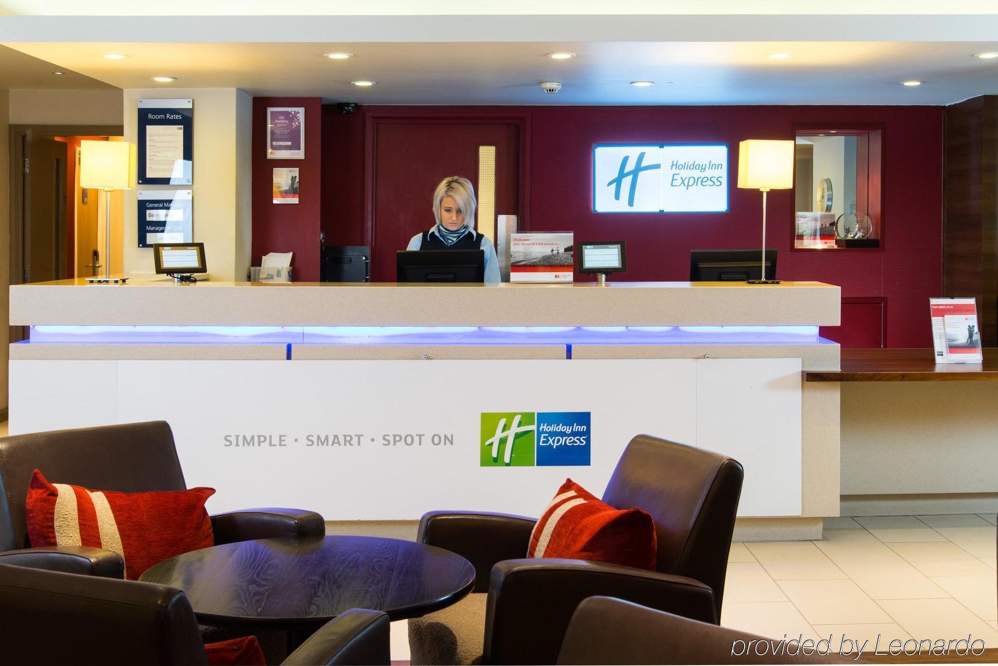 Holiday Inn Express Stoke-On-Trent By Ihg Exterior foto